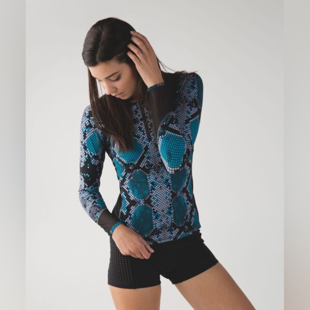 Lululemon Water: Sun Runner 1/2 Zip BZIG/BLK
